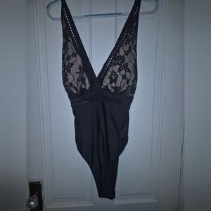 SHEIN Black and Cream Contrast Lace-Trim Swimsuit